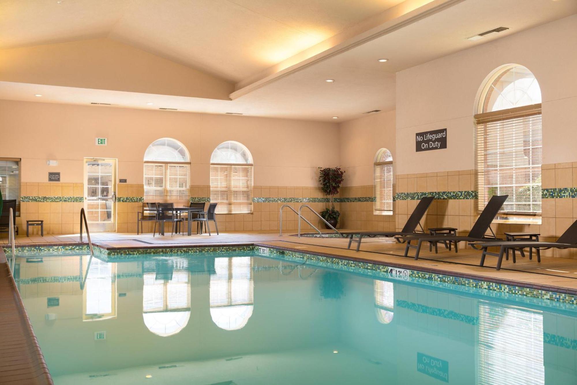Residence Inn Kansas City Airport Zewnętrze zdjęcie